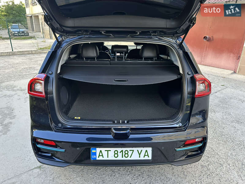 Позашляховик / Кросовер Kia Niro 2019 в Івано-Франківську