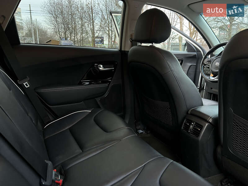 Внедорожник / Кроссовер Kia Niro 2020 в Тернополе