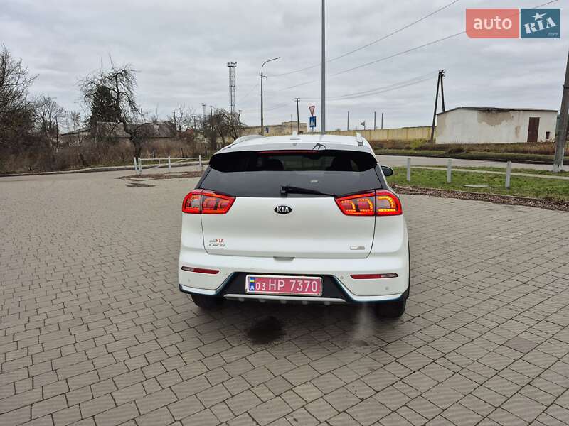 Внедорожник / Кроссовер Kia Niro 2019 в Владимире фото 68 Внедорожник / Кроссовер Kia Niro 2019 в Владимире