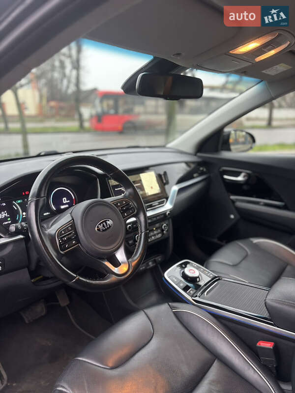 Внедорожник / Кроссовер Kia Niro 2021 в Черкассах фото 17 Внедорожник / Кроссовер Kia Niro 2021 в Черкассах