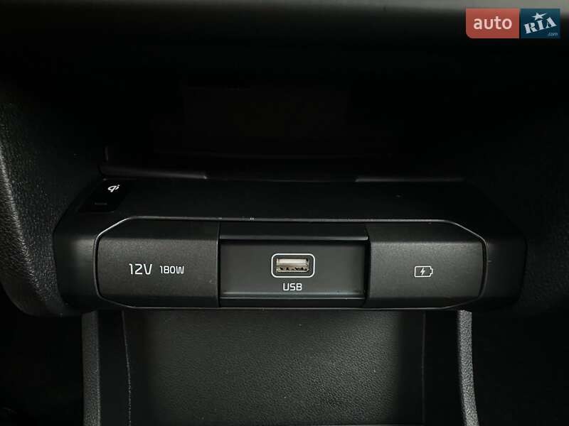 Позашляховик / Кросовер Kia Niro 2022 в Львові