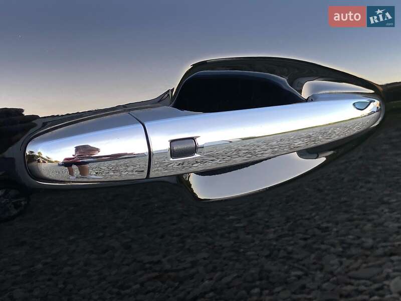 Внедорожник / Кроссовер Kia Niro 2020 в Львове