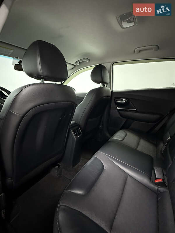 Позашляховик / Кросовер Kia Niro 2018 в Одесі