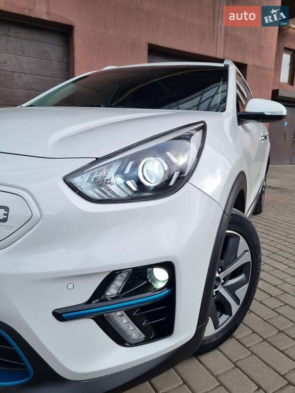 Внедорожник / Кроссовер Kia Niro 2020 в Львове
