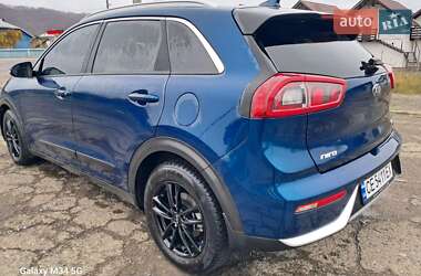 Позашляховик / Кросовер Kia Niro 2016 в Вижниці