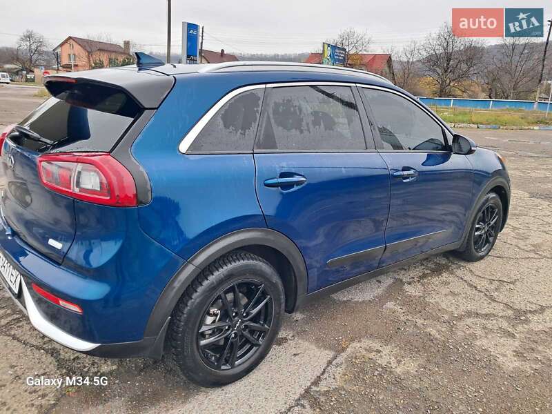 Kia Niro 2016