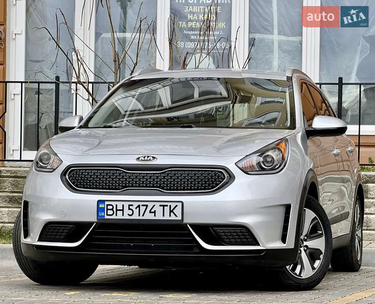 Внедорожник / Кроссовер Kia Niro 2017 в Одессе