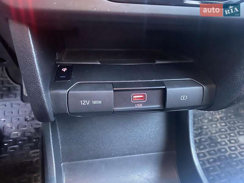 Внедорожник / Кроссовер Kia Niro 2020 в Киеве фото 10 Внедорожник / Кроссовер Kia Niro 2020 в Киеве