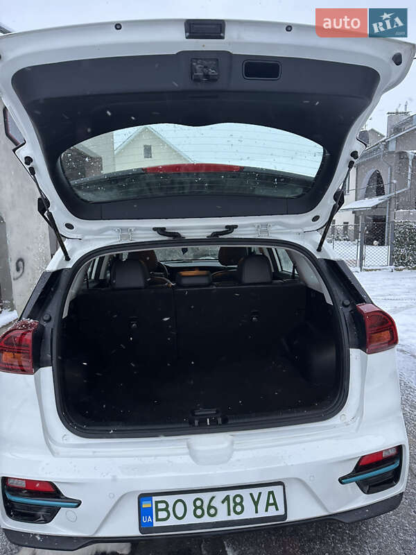 Внедорожник / Кроссовер Kia Niro 2022 в Тернополе