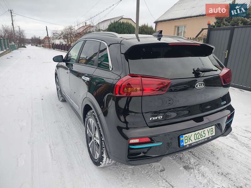 Внедорожник / Кроссовер Kia Niro 2020 в Дубно