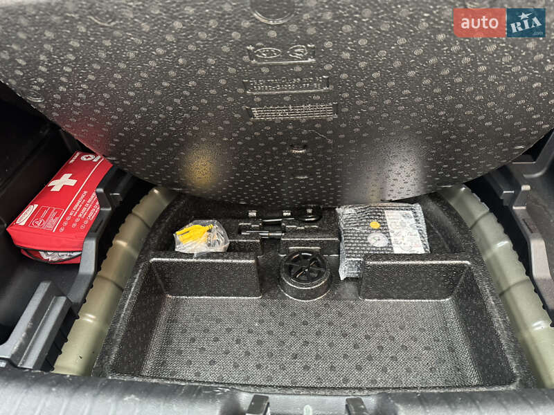 Позашляховик / Кросовер Kia Niro 2020 в Яворові фото 12 Позашляховик / Кросовер Kia Niro 2020 в Яворові