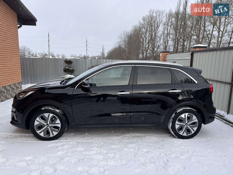 Внедорожник / Кроссовер Kia Niro 2020 в Казатине