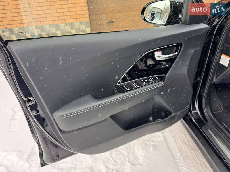 Внедорожник / Кроссовер Kia Niro 2020 в Казатине