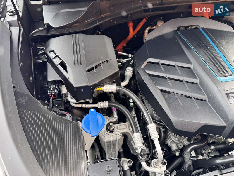 Внедорожник / Кроссовер Kia Niro 2020 в Казатине