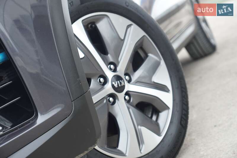 Позашляховик / Кросовер Kia Niro 2020 в Дрогобичі