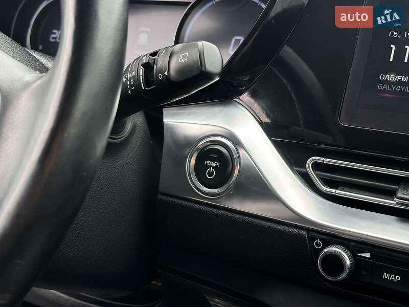 Позашляховик / Кросовер Kia Niro 2020 в Львові