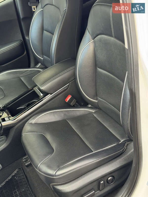 Позашляховик / Кросовер Kia Niro 2020 в Дрогобичі