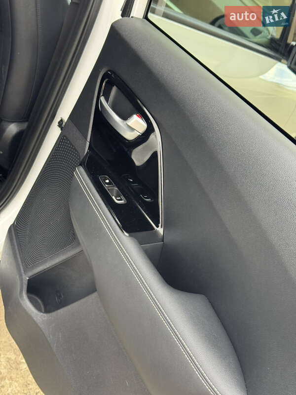 Позашляховик / Кросовер Kia Niro 2020 в Дрогобичі