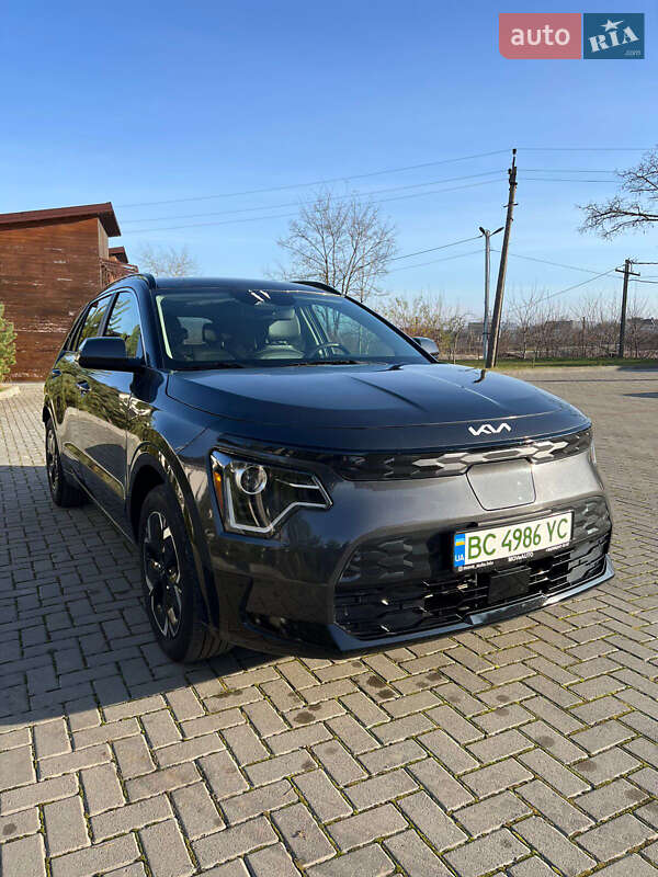 Позашляховик / Кросовер Kia Niro 2024 в Золочеві