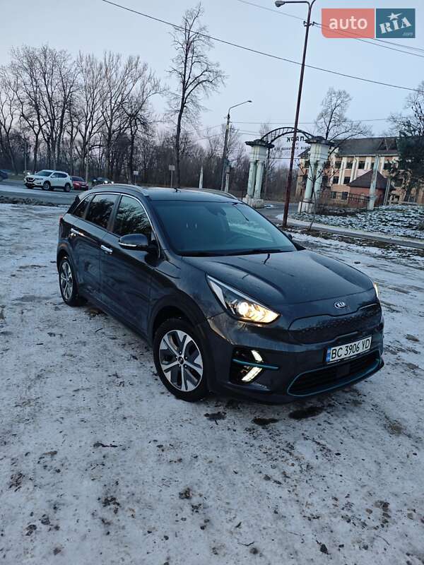 Внедорожник / Кроссовер Kia Niro 2020 в Дрогобыче фото 2 Внедорожник / Кроссовер Kia Niro 2020 в Дрогобыче