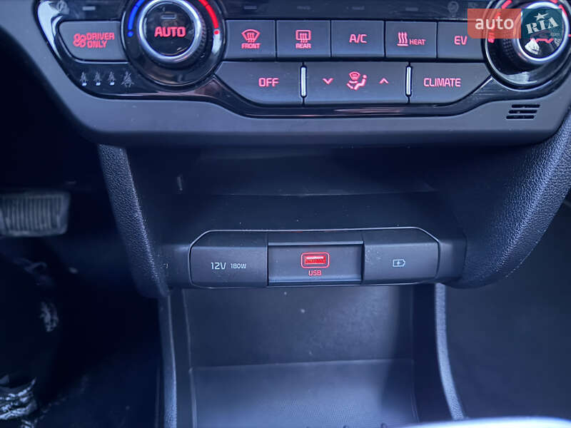 Позашляховик / Кросовер Kia Niro 2019 в Тернополі фото 67 Позашляховик / Кросовер Kia Niro 2019 в Тернополі