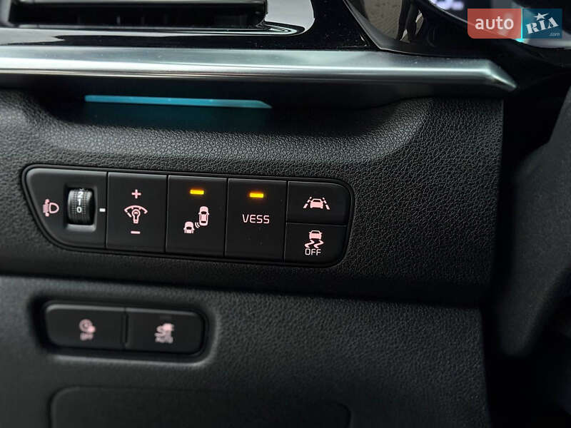 Внедорожник / Кроссовер Kia Niro 2020 в Киеве