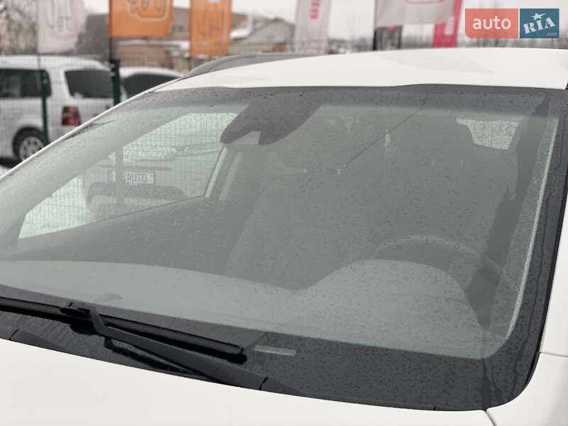 Позашляховик / Кросовер Kia Niro 2019 в Бердичеві фото 13 Позашляховик / Кросовер Kia Niro 2019 в Бердичеві