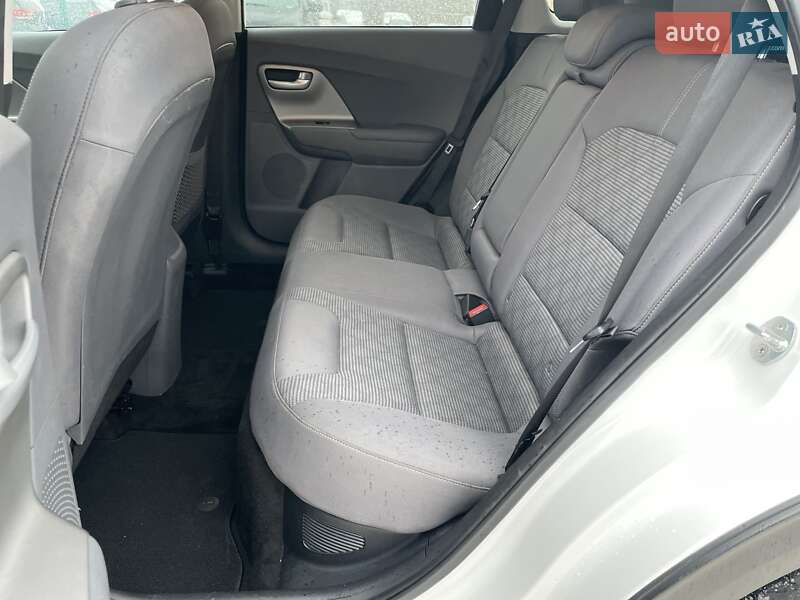 Позашляховик / Кросовер Kia Niro 2019 в Бердичеві фото 30 Позашляховик / Кросовер Kia Niro 2019 в Бердичеві