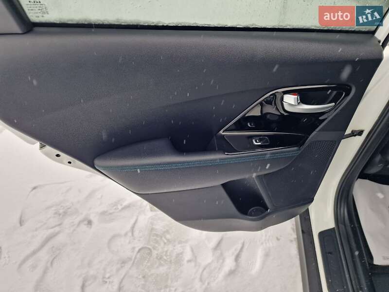 Внедорожник / Кроссовер Kia Niro 2021 в Виннице фото 38 Внедорожник / Кроссовер Kia Niro 2021 в Виннице