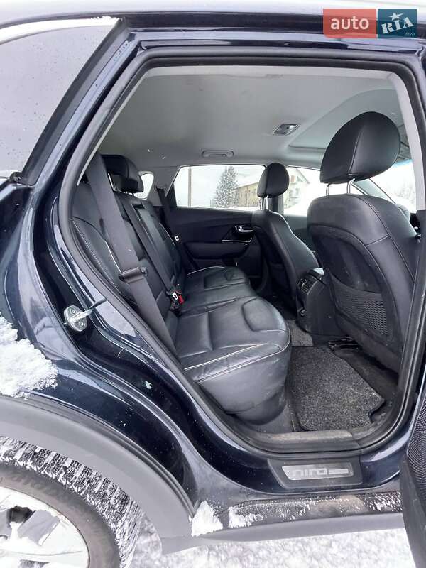 Позашляховик / Кросовер Kia Niro 2019 в Львові