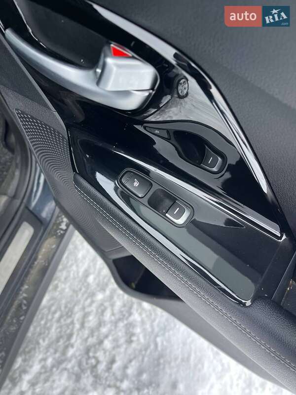 Позашляховик / Кросовер Kia Niro 2019 в Львові