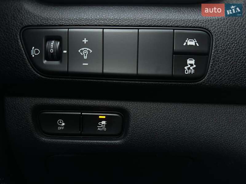 Внедорожник / Кроссовер Kia Niro 2021 в Львове