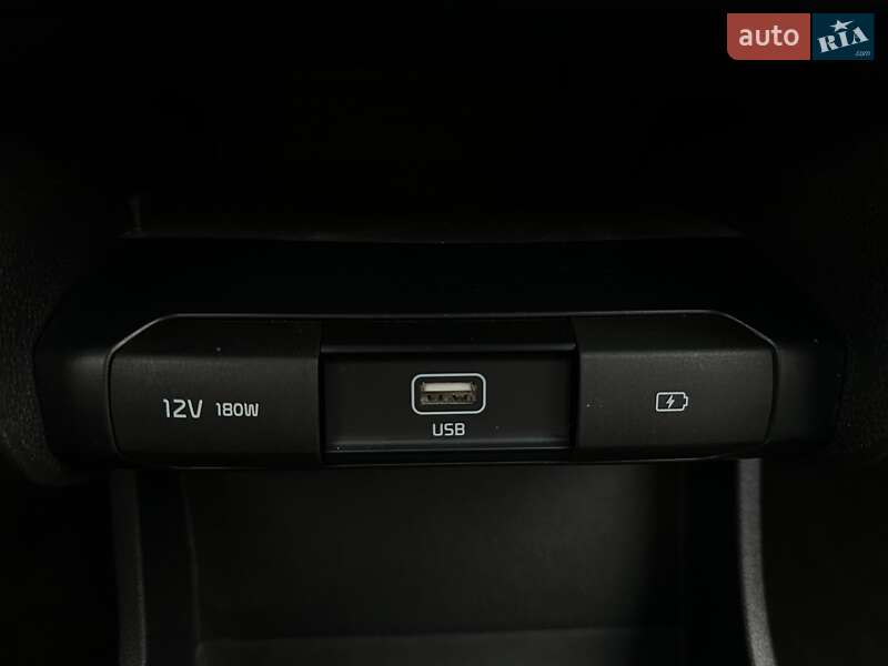 Внедорожник / Кроссовер Kia Niro 2021 в Львове