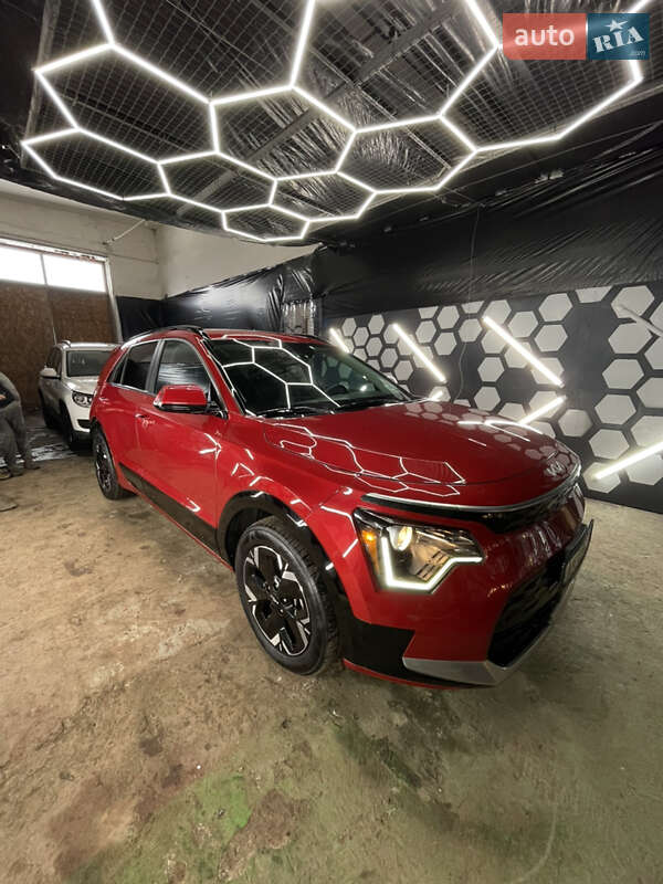 Внедорожник / Кроссовер Kia Niro 2023 в Житомире