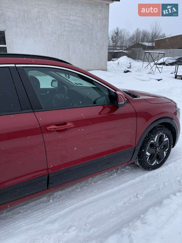 Внедорожник / Кроссовер Kia Niro 2023 в Житомире