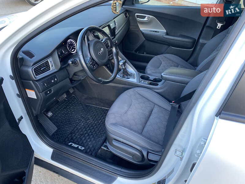 Внедорожник / Кроссовер Kia Niro 2019 в Черноморске