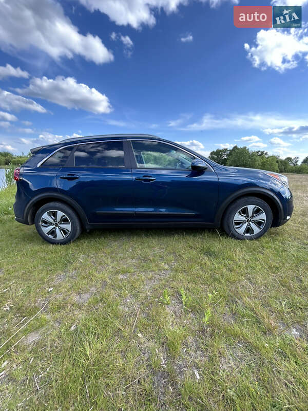 Внедорожник / Кроссовер Kia Niro 2019 в Львове