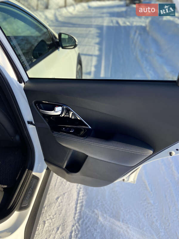 Внедорожник / Кроссовер Kia Niro 2019 в Ровно фото 33 Внедорожник / Кроссовер Kia Niro 2019 в Ровно