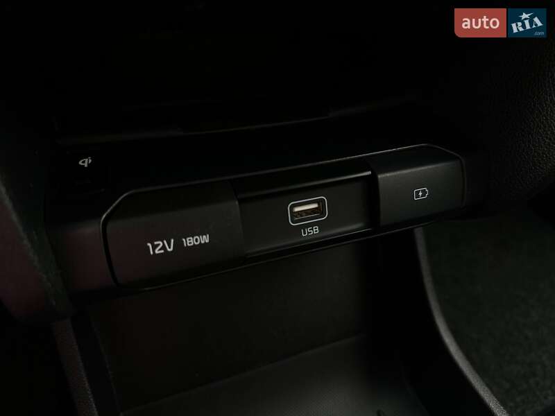 Внедорожник / Кроссовер Kia Niro 2020 в Львове