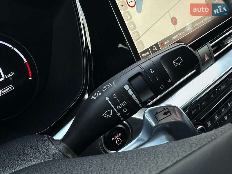 Позашляховик / Кросовер Kia Niro 2020 в Львові