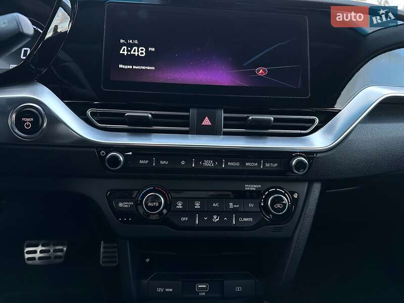 Позашляховик / Кросовер Kia Niro 2020 в Львові