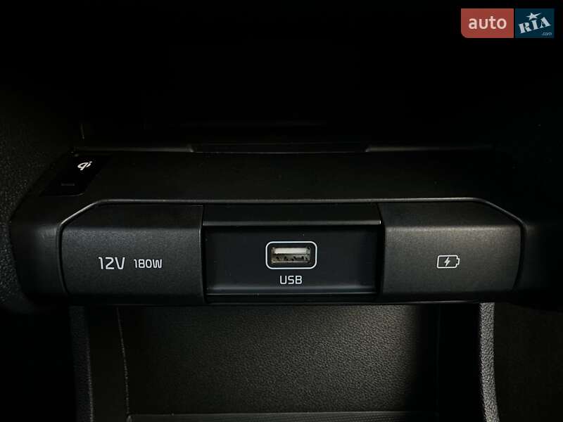 Внедорожник / Кроссовер Kia Niro 2020 в Львове