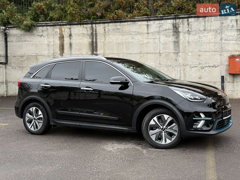 Внедорожник / Кроссовер Kia Niro 2022 в Ровно фото 4 Внедорожник / Кроссовер Kia Niro 2022 в Ровно