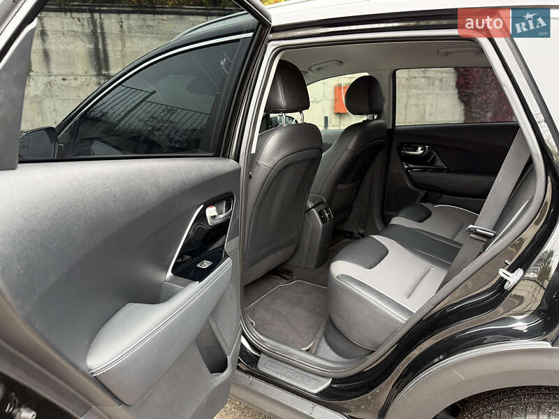 Внедорожник / Кроссовер Kia Niro 2022 в Ровно фото 46 Внедорожник / Кроссовер Kia Niro 2022 в Ровно