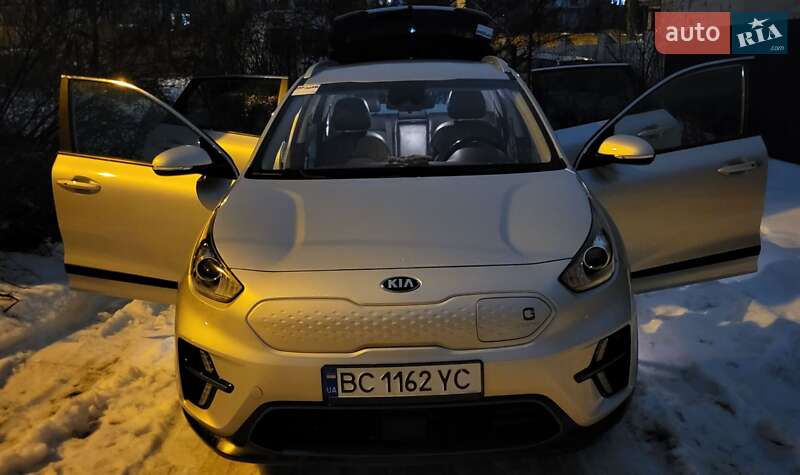 Внедорожник / Кроссовер Kia Niro 2019 в Львове