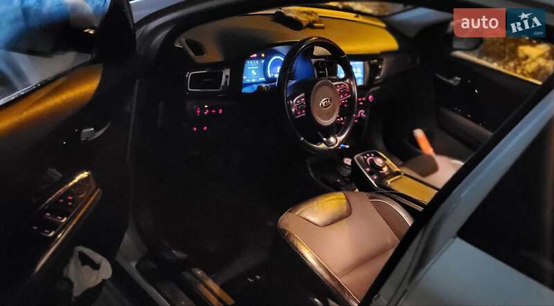 Внедорожник / Кроссовер Kia Niro 2019 в Львове