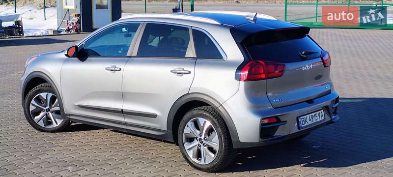 Внедорожник / Кроссовер Kia Niro 2022 в Ровно