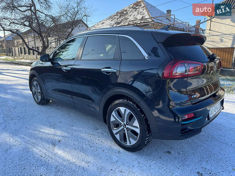 Позашляховик / Кросовер Kia Niro 2019 в Виноградові