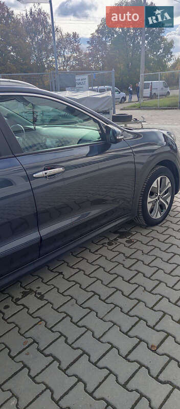 Внедорожник / Кроссовер Kia Niro 2019 в Дрогобыче