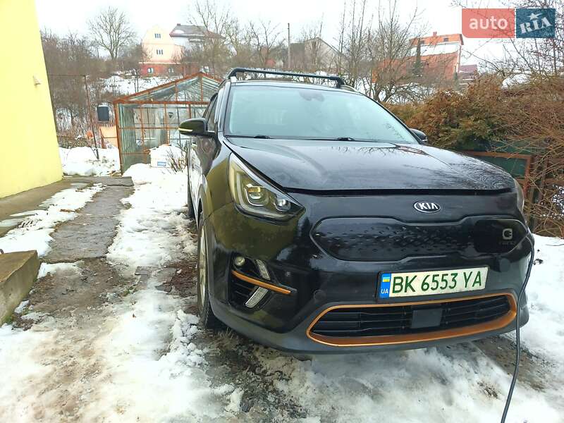 Внедорожник / Кроссовер Kia Niro 2018 в Ровно фото 10 Внедорожник / Кроссовер Kia Niro 2018 в Ровно